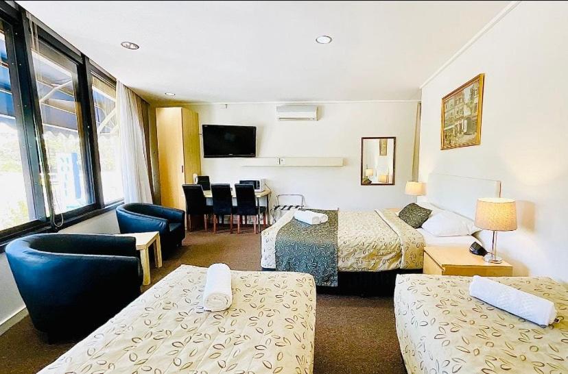 Connells Motel & Serviced Apartments Traralgon Buitenkant foto